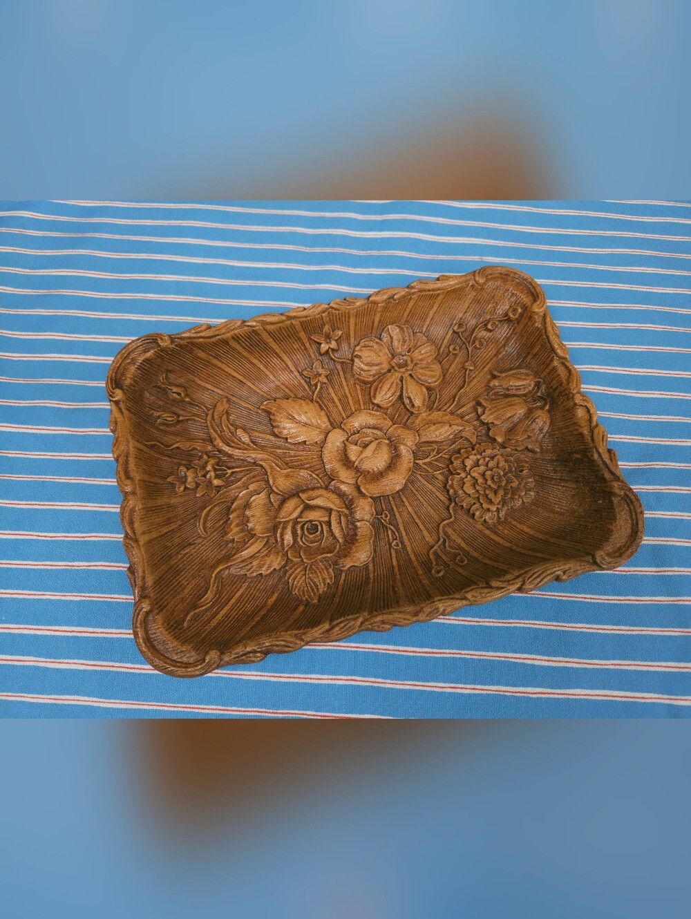 Floral Resin Vintage Tray Multi Prod Inc USA MCM Embossed Roses Wood Grain